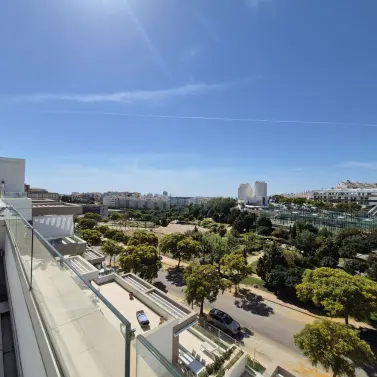 Продажа двухуровневого пентхауса в Estepona