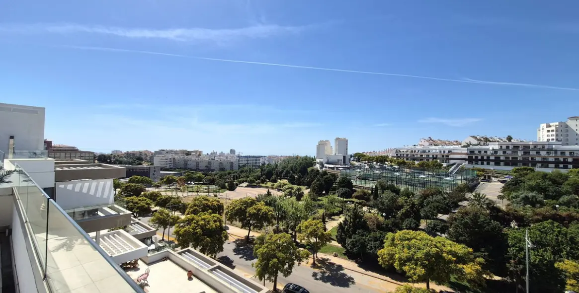Продажа двухуровневого пентхауса в Estepona 4