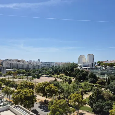 Продажа двухуровневого пентхауса в Estepona