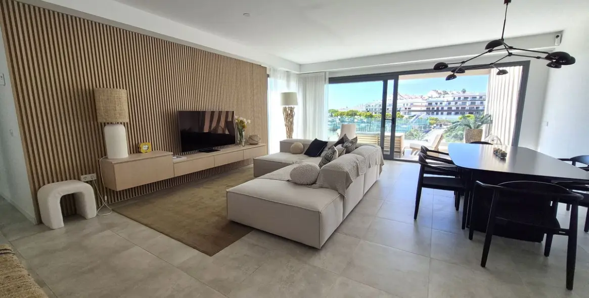 Продажа двухуровневого пентхауса в Estepona 18