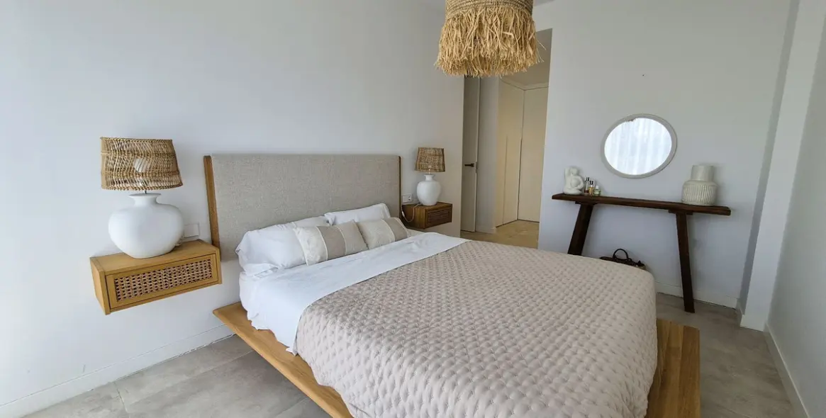 Продажа двухуровневого пентхауса в Estepona 37