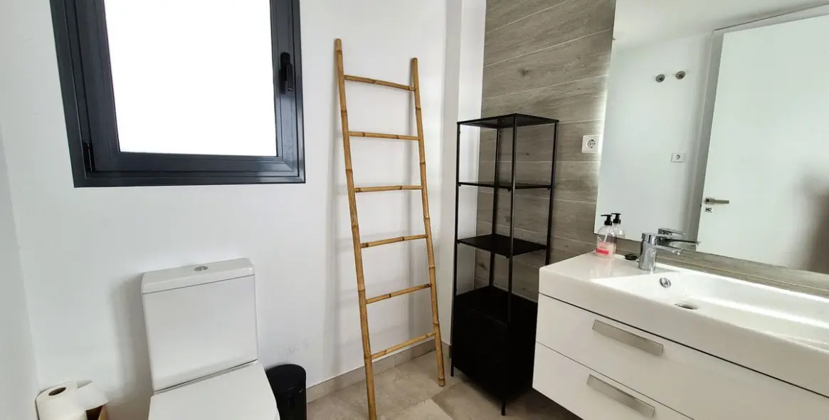 Продажа двухуровневого пентхауса в Estepona 49