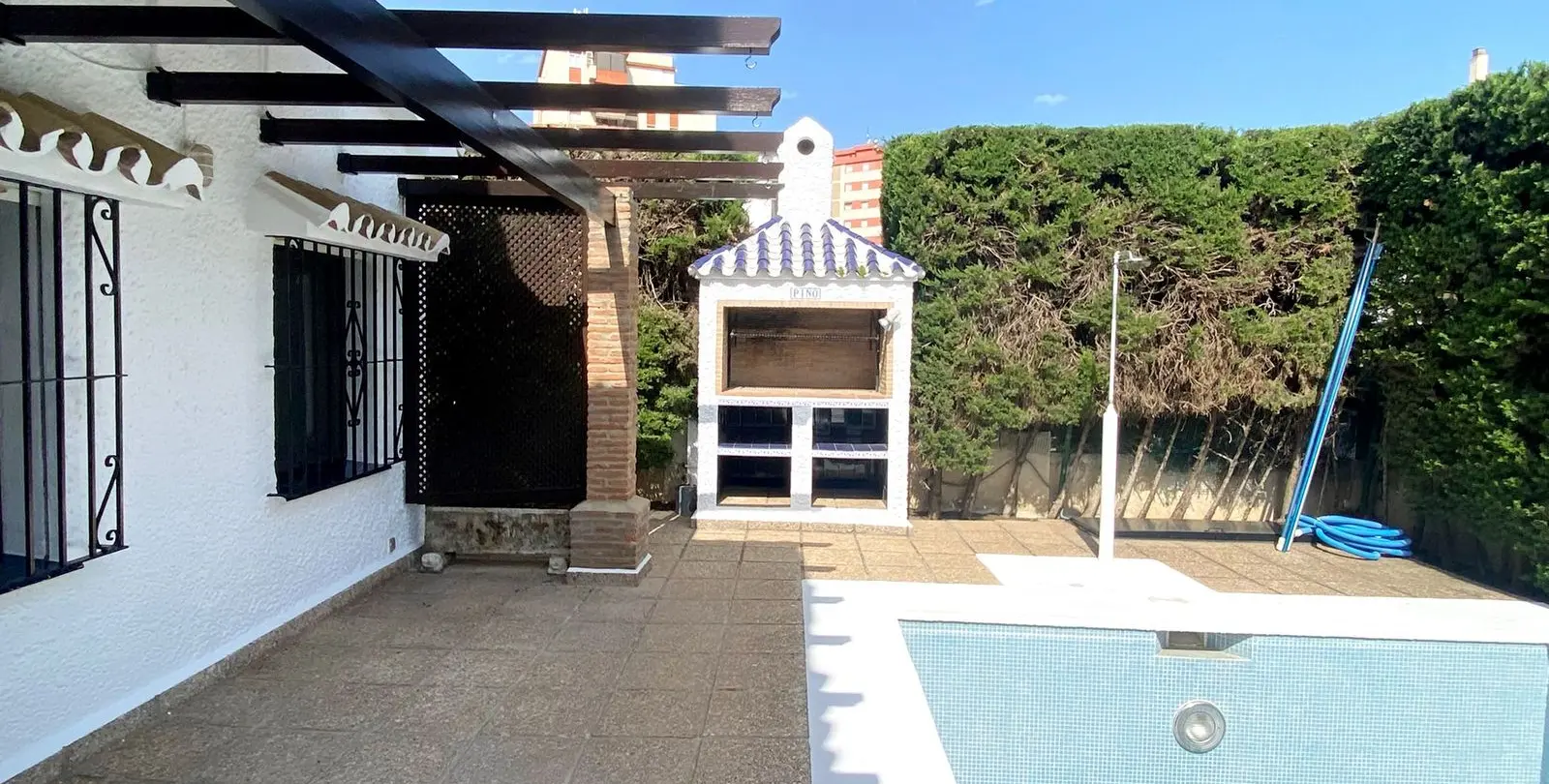 Sale of detached villa in Fuengirola 2