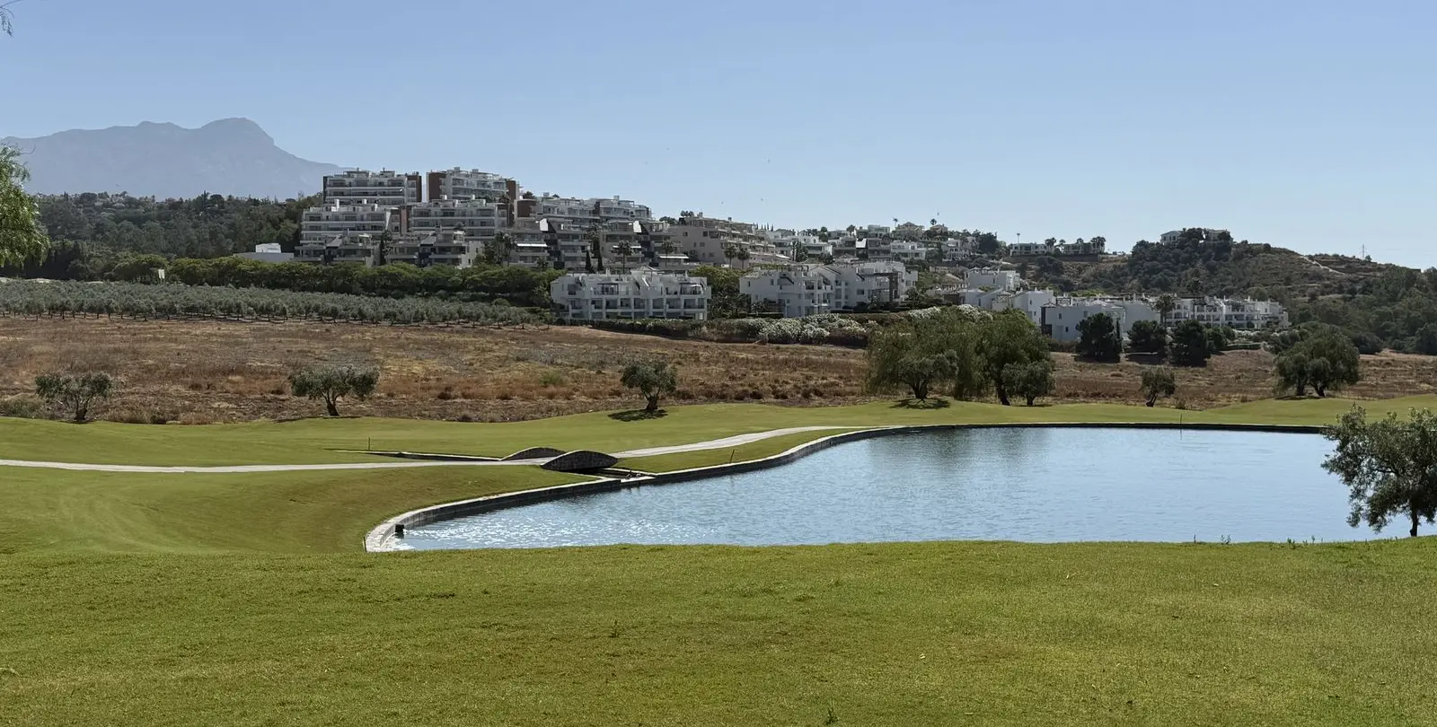Sale of penthouse duplex in Benahavís 56