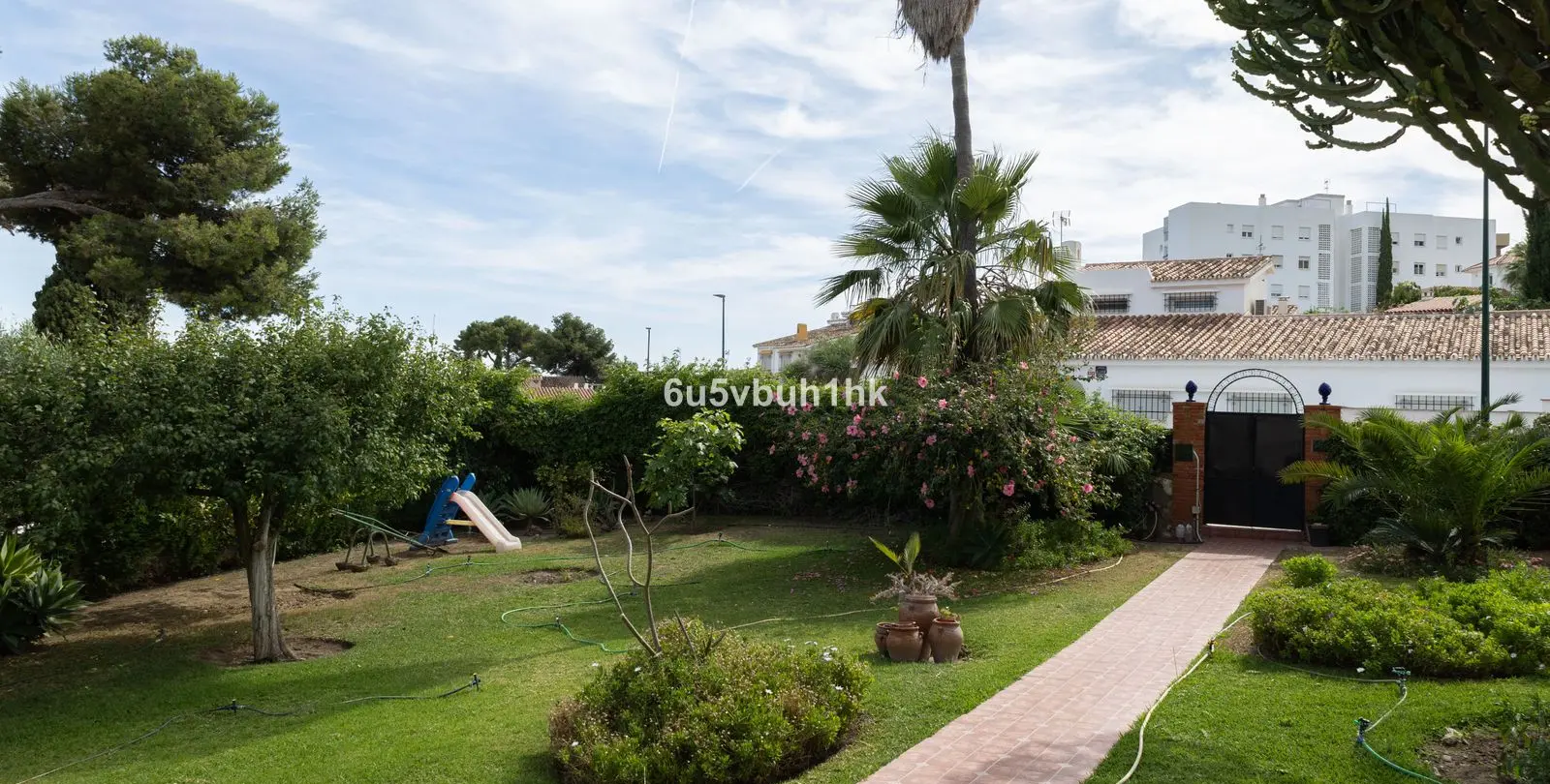 Sale of townhouse in Miraflores del Palo 9