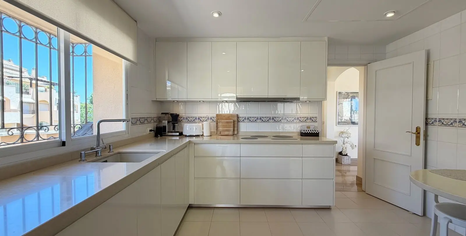 Продажа двухуровневого пентхауса в Elviria 14