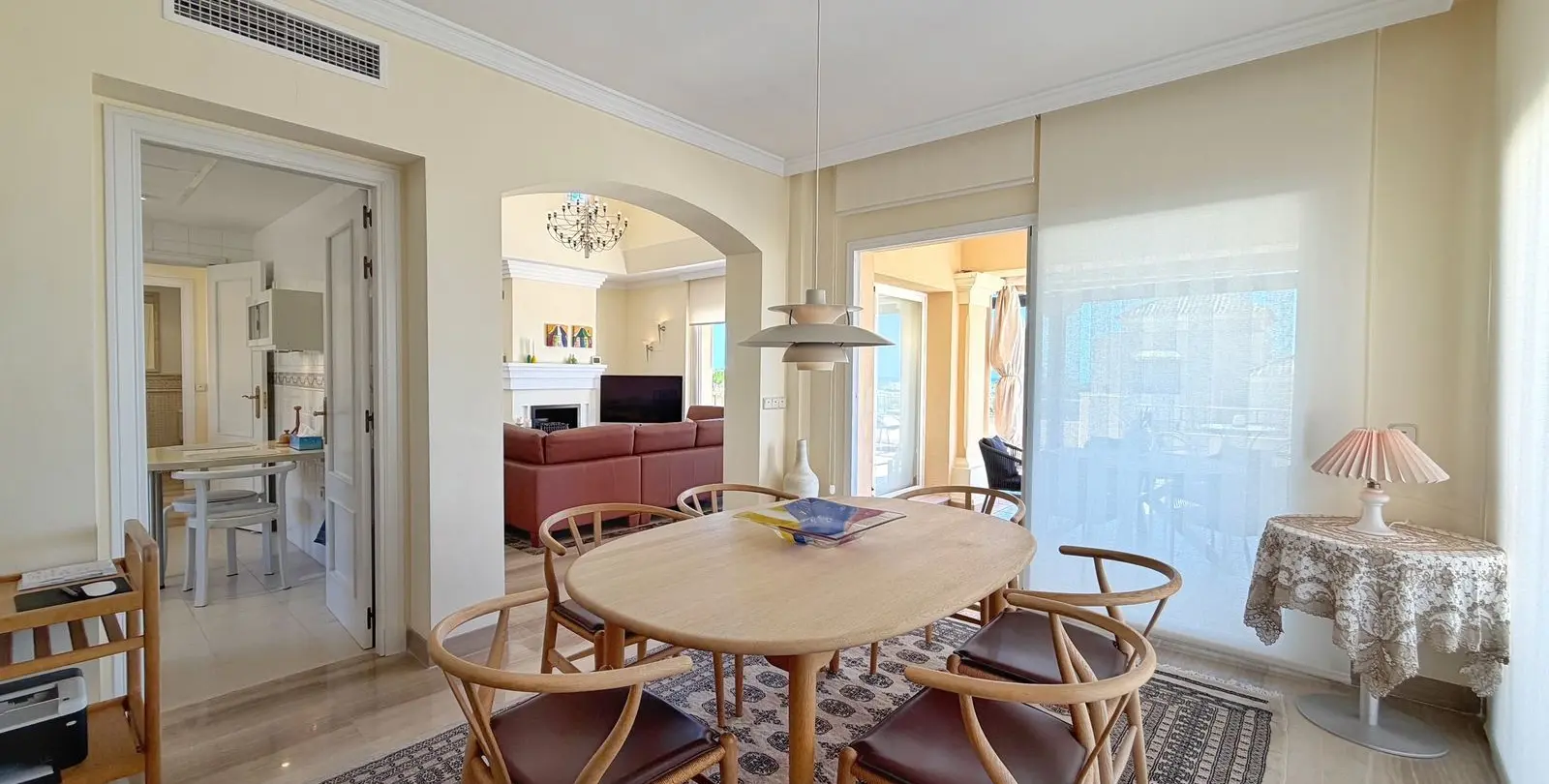 Продажа двухуровневого пентхауса в Elviria 18