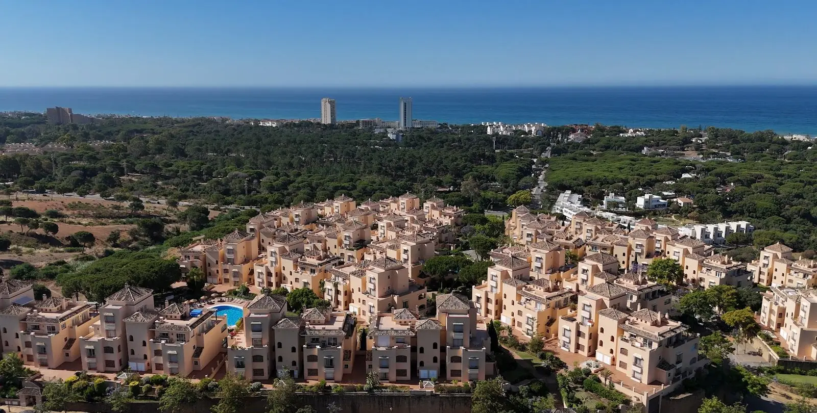 Продажа двухуровневого пентхауса в Elviria 36