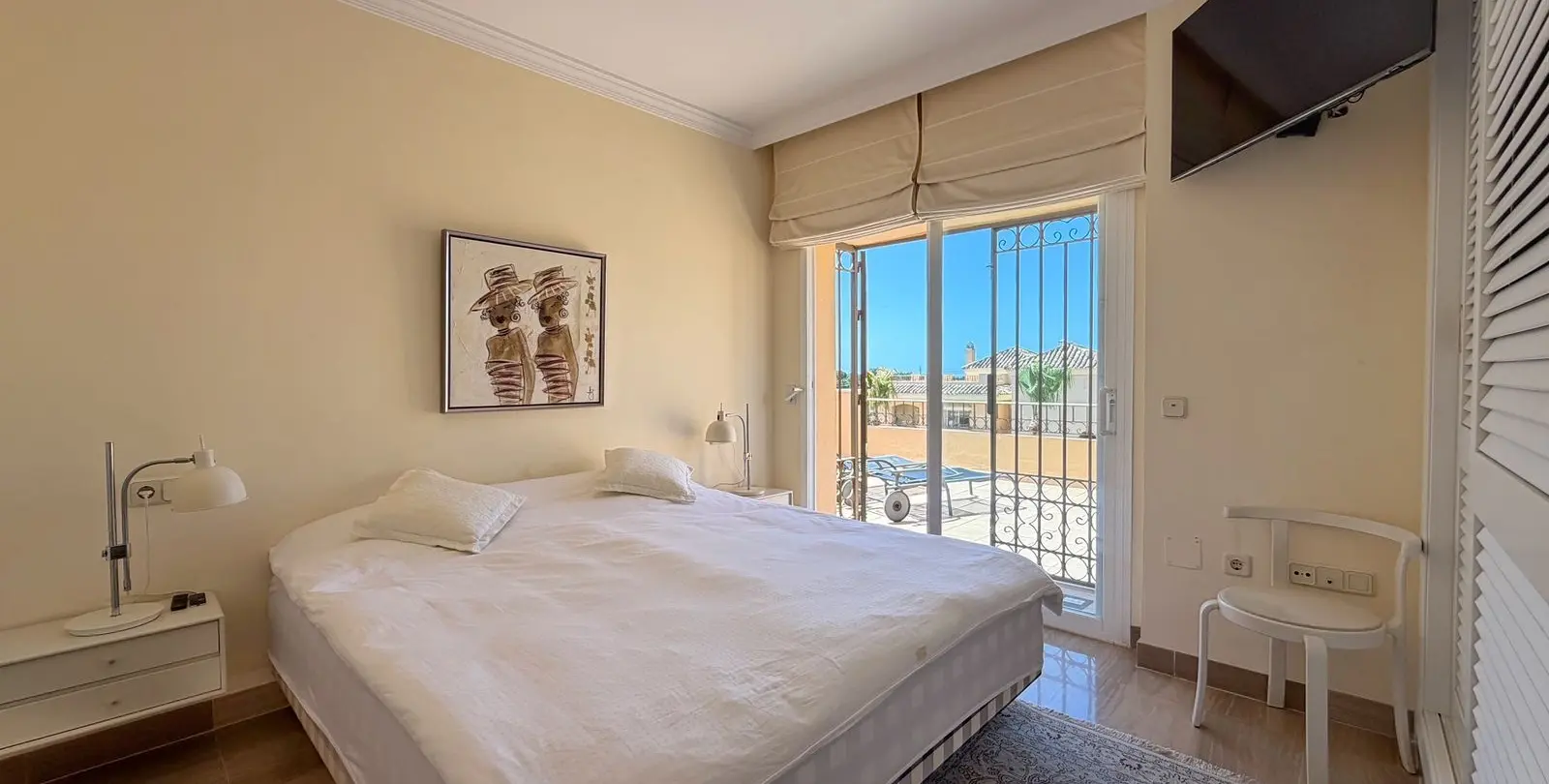 Продажа двухуровневого пентхауса в Elviria 44