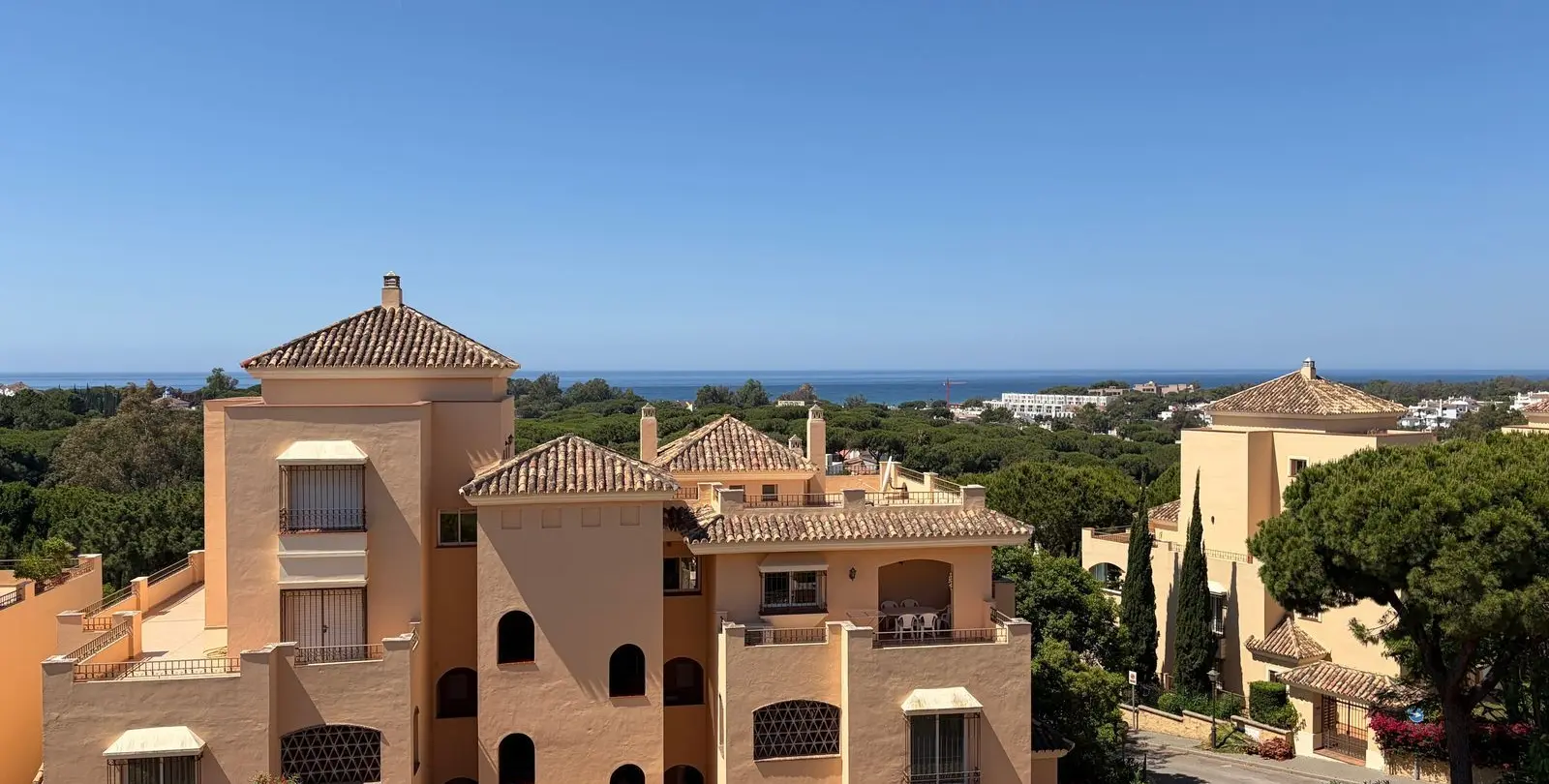 Продажа двухуровневого пентхауса в Elviria 66