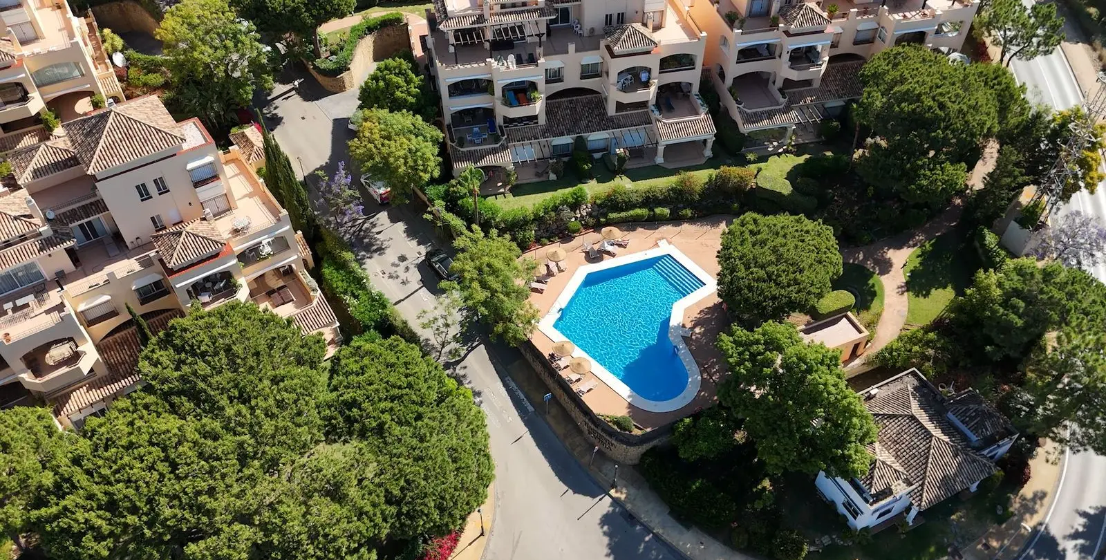 Продажа двухуровневого пентхауса в Elviria 68