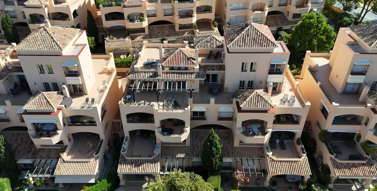 Продажа двухуровневого пентхауса в Elviria 69