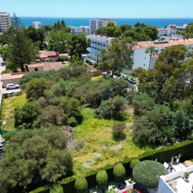 Venta de parcela residencial en Estepona