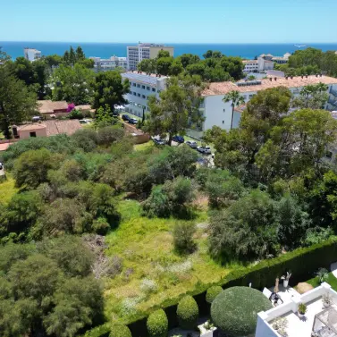 Venta de parcela residencial en Estepona