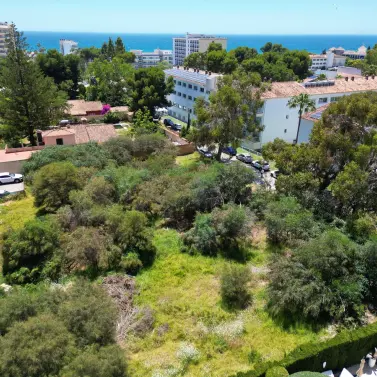 Venta de parcela residencial en Estepona