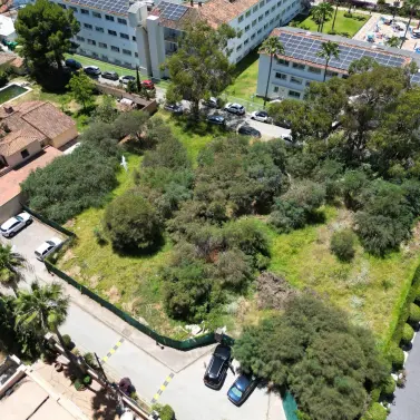 Venta de parcela residencial en Estepona
