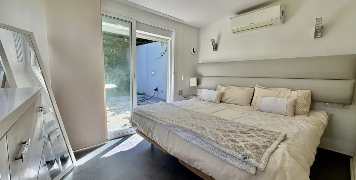 Venta de villa independiente en Cabopino 22