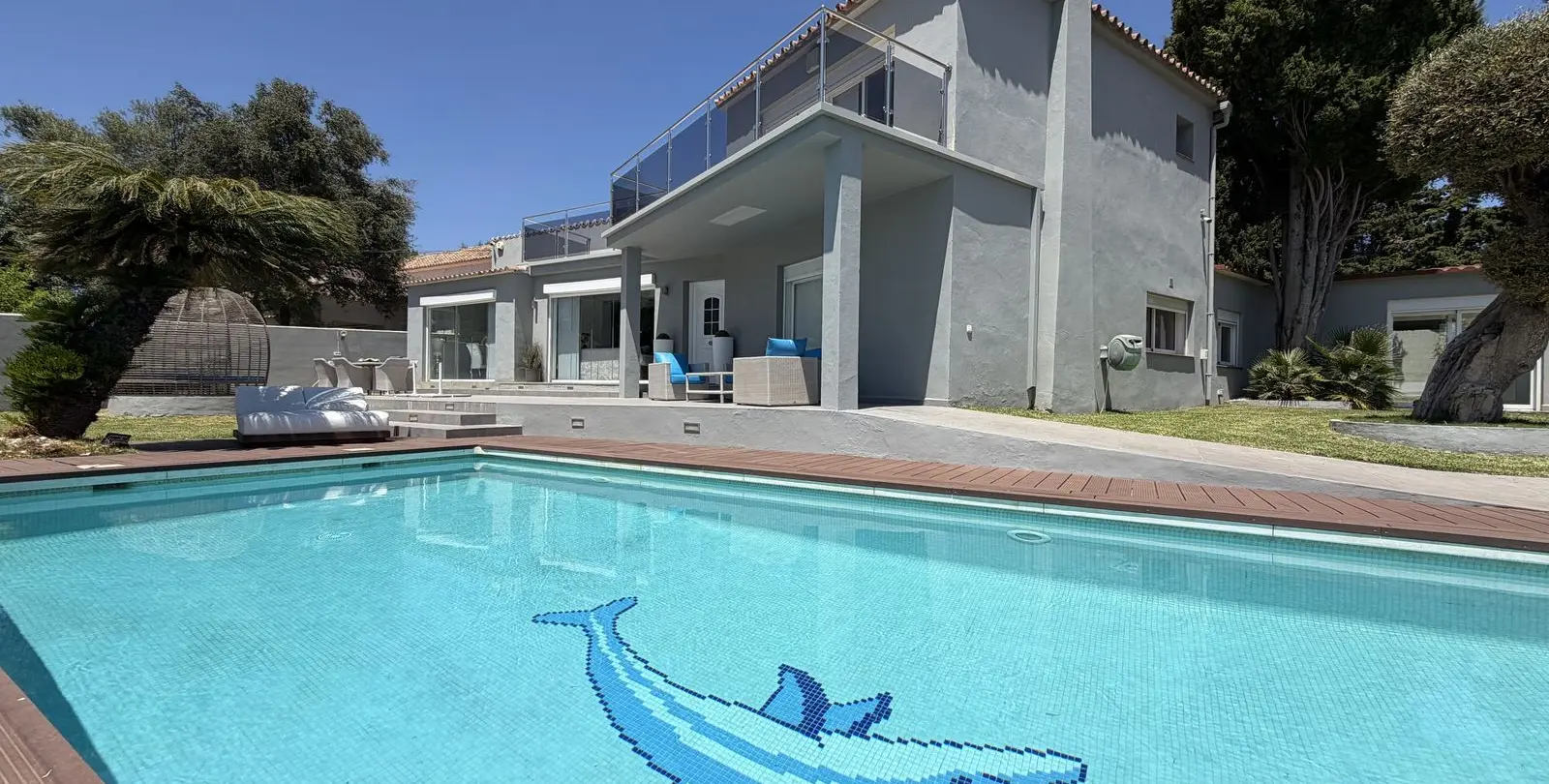 Sale of detached villa in Cabopino 1