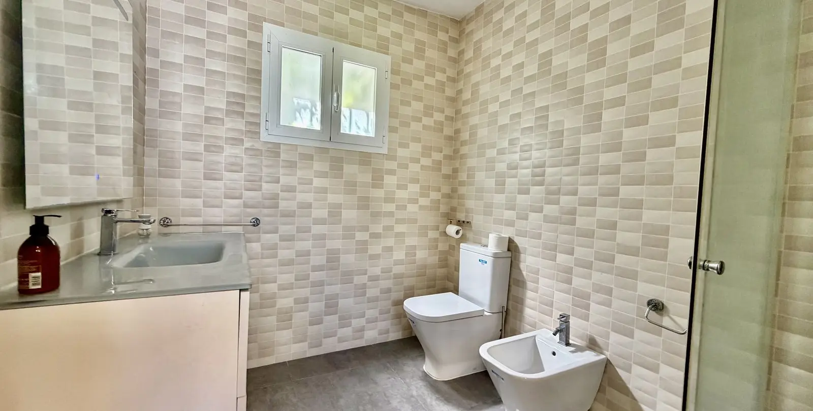 Sale of detached villa in Cabopino 23