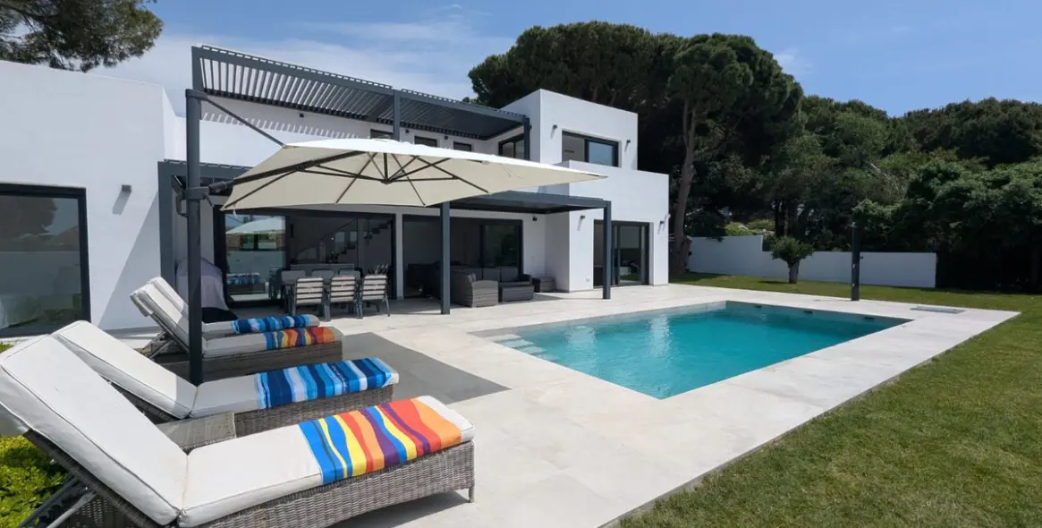 Venta de villa independiente en Artola 1