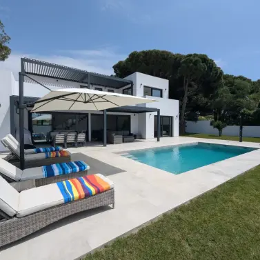 Venta de villa independiente en Artola