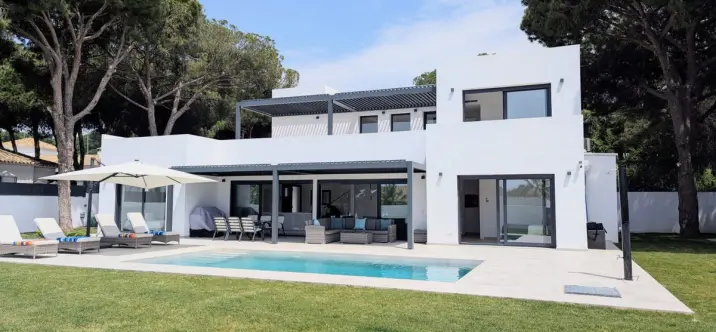 Venta de villa independiente en Artola 1