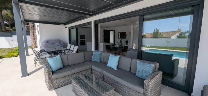Venta de villa independiente en Artola 4