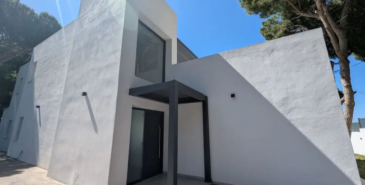 Venta de villa independiente en Artola 12