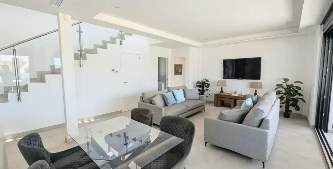 Venta de villa independiente en Artola 17