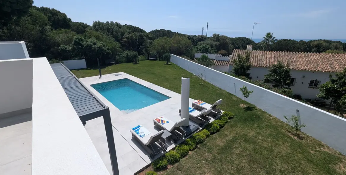 Venta de villa independiente en Artola 37