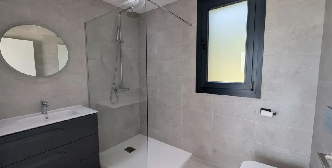 Venta de villa independiente en Artola 48