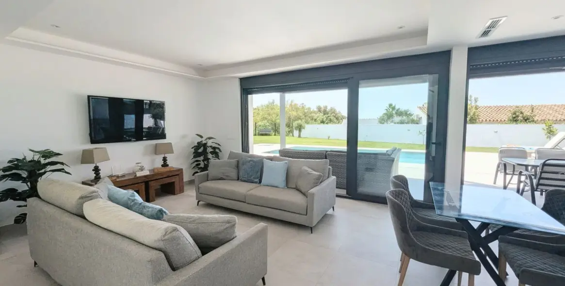 Venta de villa independiente en Artola 57