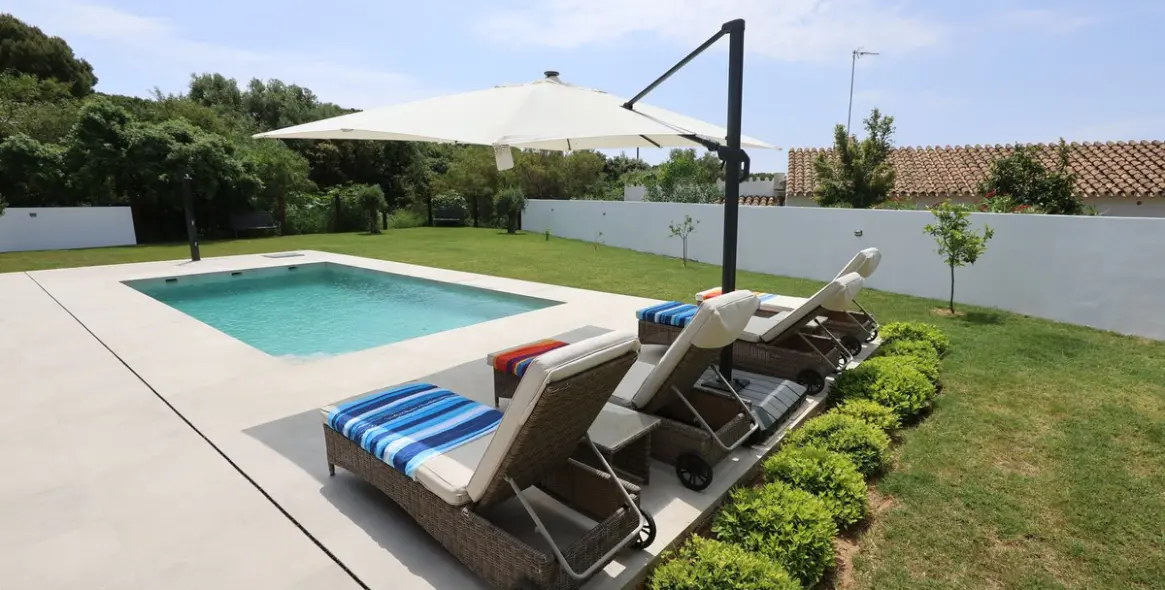 Venta de villa independiente en Artola 62