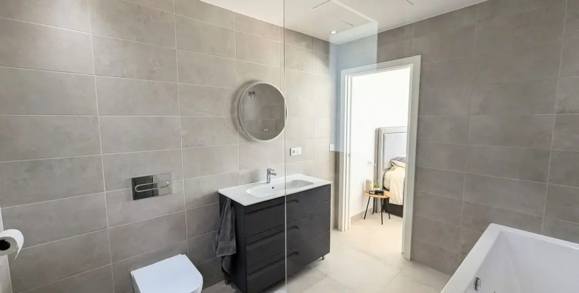 Venta de villa independiente en Artola 74