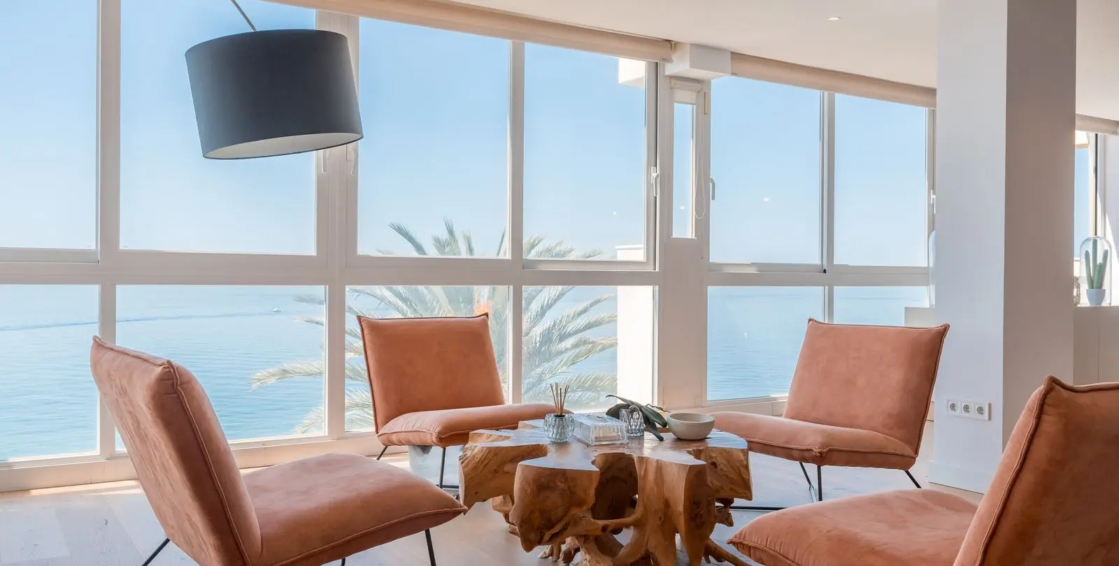 Sale of middle floor apartment in Marbella 3
