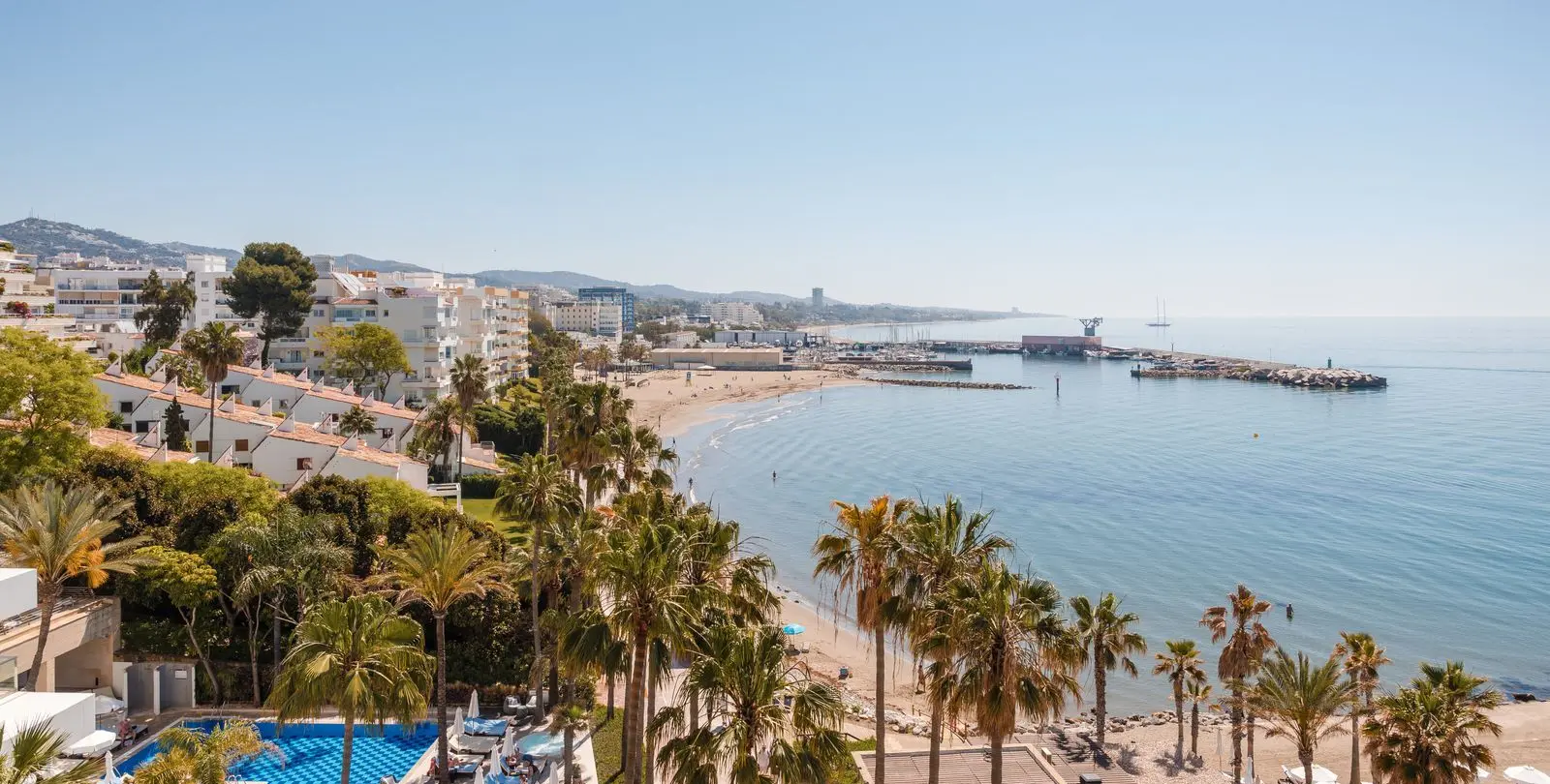 Sale of middle floor apartment in Marbella 11