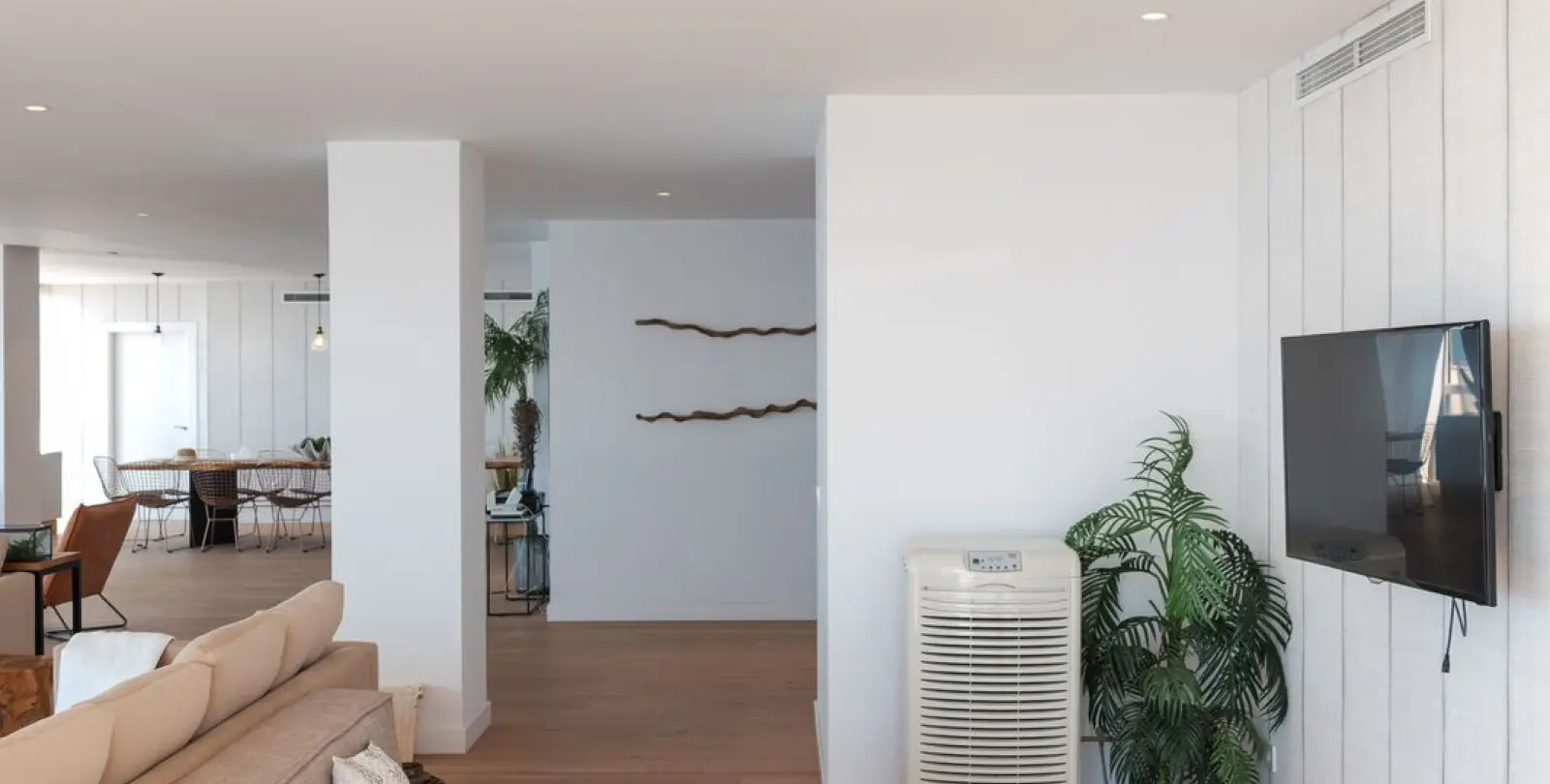 Sale of middle floor apartment in Marbella 19