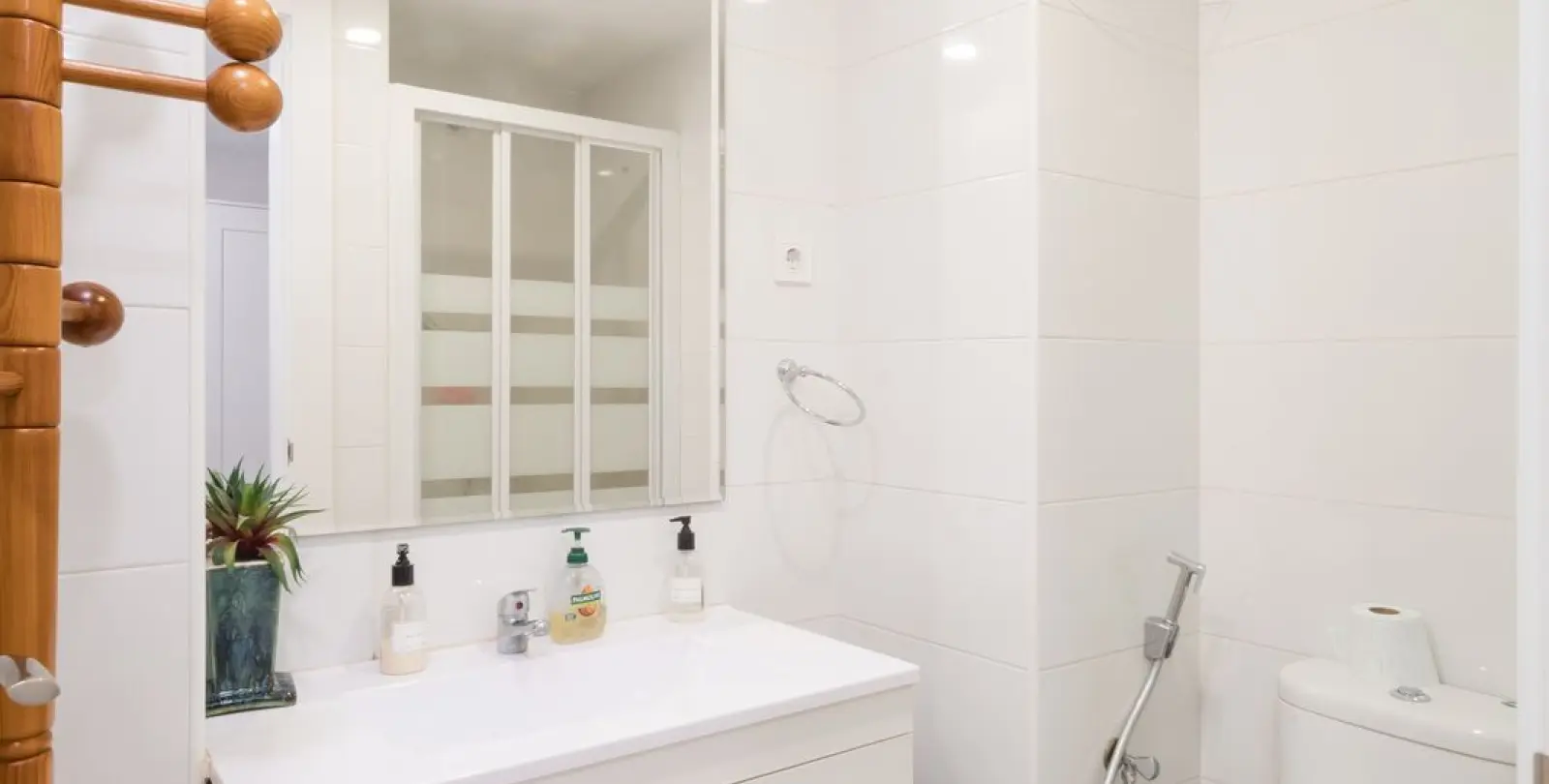 Sale of middle floor apartment in Marbella 34