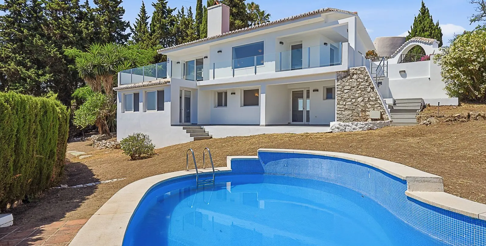Sale of detached villa in Mijas 1