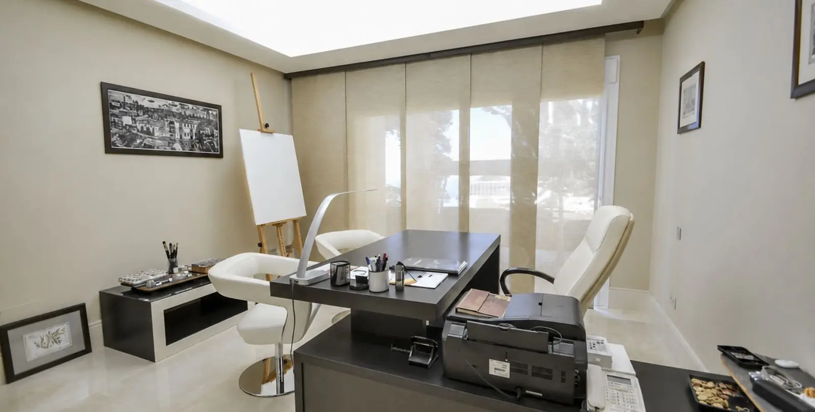 Sale of detached villa in Marbella 12
