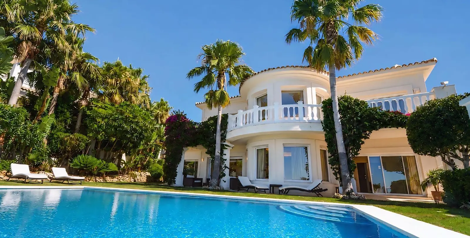 Sale of detached villa in Marbella 15