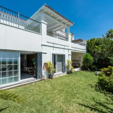 Venta de adosado en Nueva Andalucía