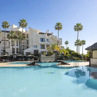 Venta de apartamento en planta baja en Estepona