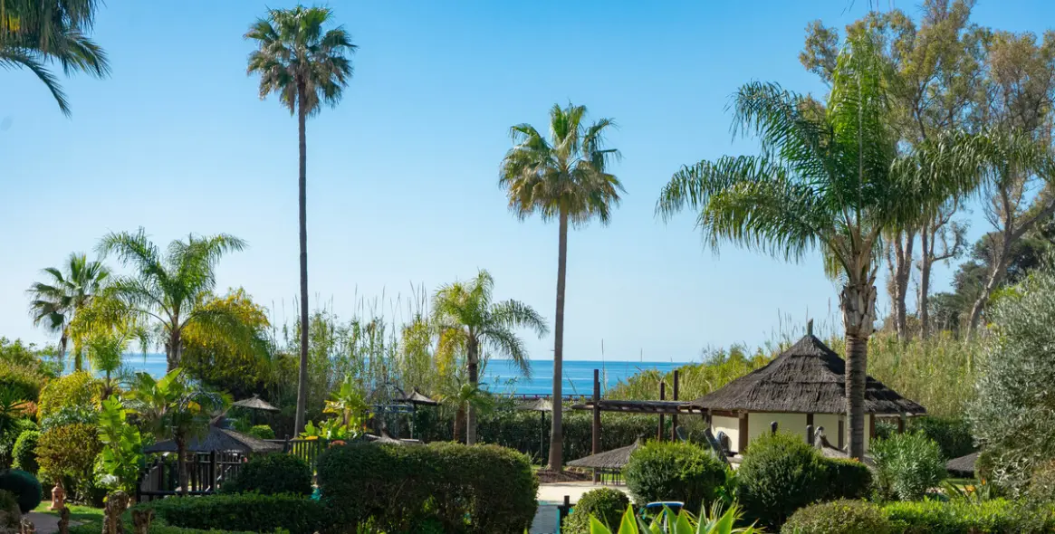 Venta de apartamento en planta baja en Estepona 94