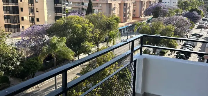 Long-term rent of middle floor apartment in Marbella 0