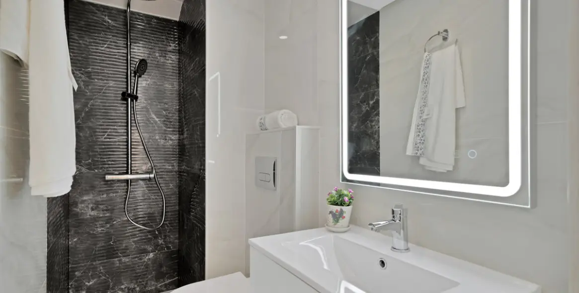 Long-term rent of middle floor apartment in Río Real 29