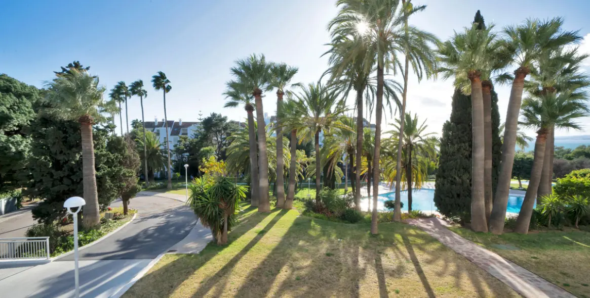 Long-term rent of middle floor apartment in Río Real 45