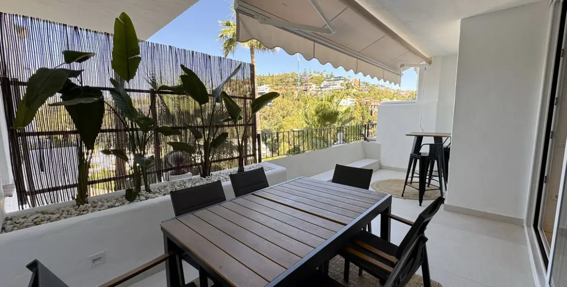 Long-term rent of duplex in La Quinta 1