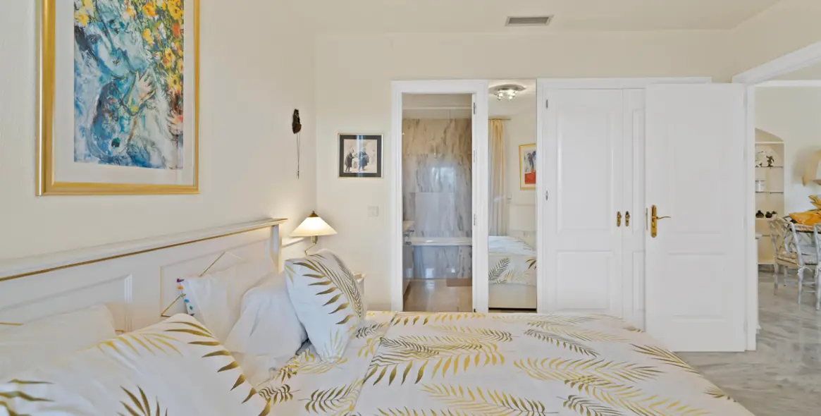 Long-term rent of penthouse in Río Real 13