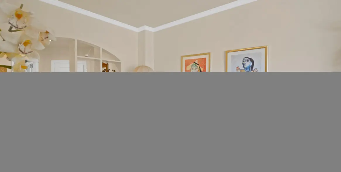Long-term rent of penthouse in Río Real 18